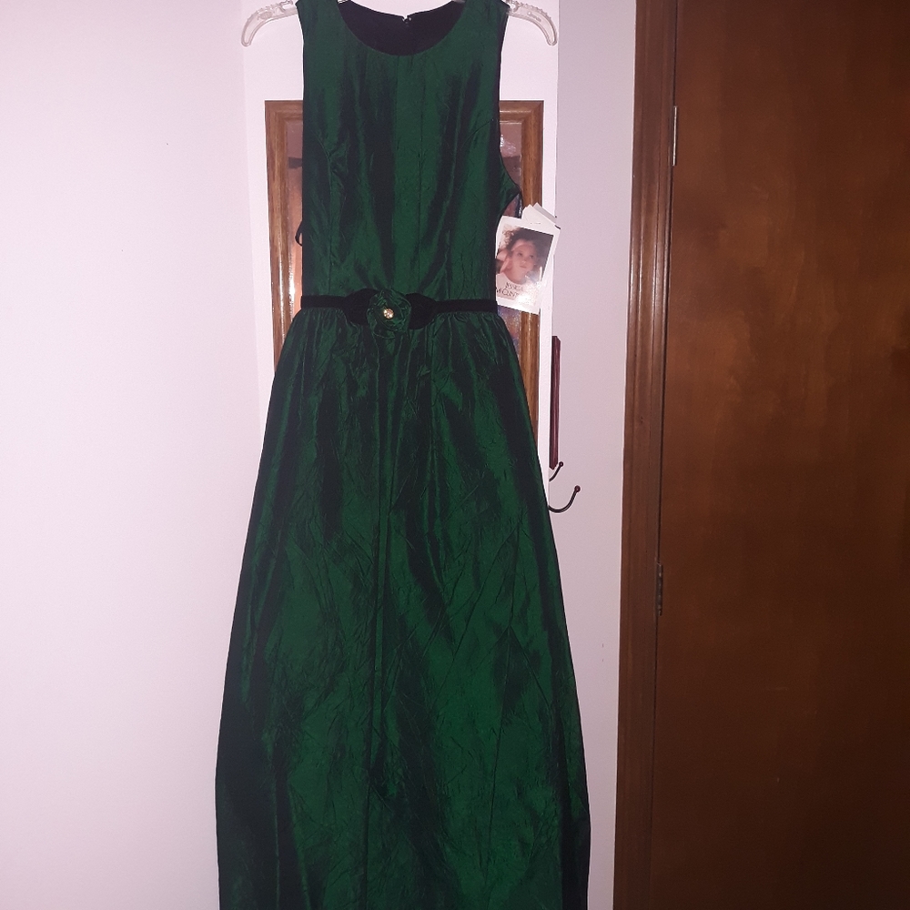 NWT girls Jessica McClintock dress size 16